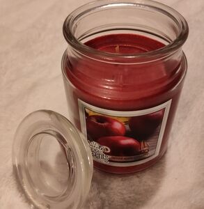 NWT!! NICOLE'S HOME ACCENT Candle 18oz